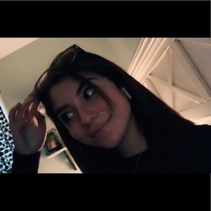 Meet your Posher, Juliette